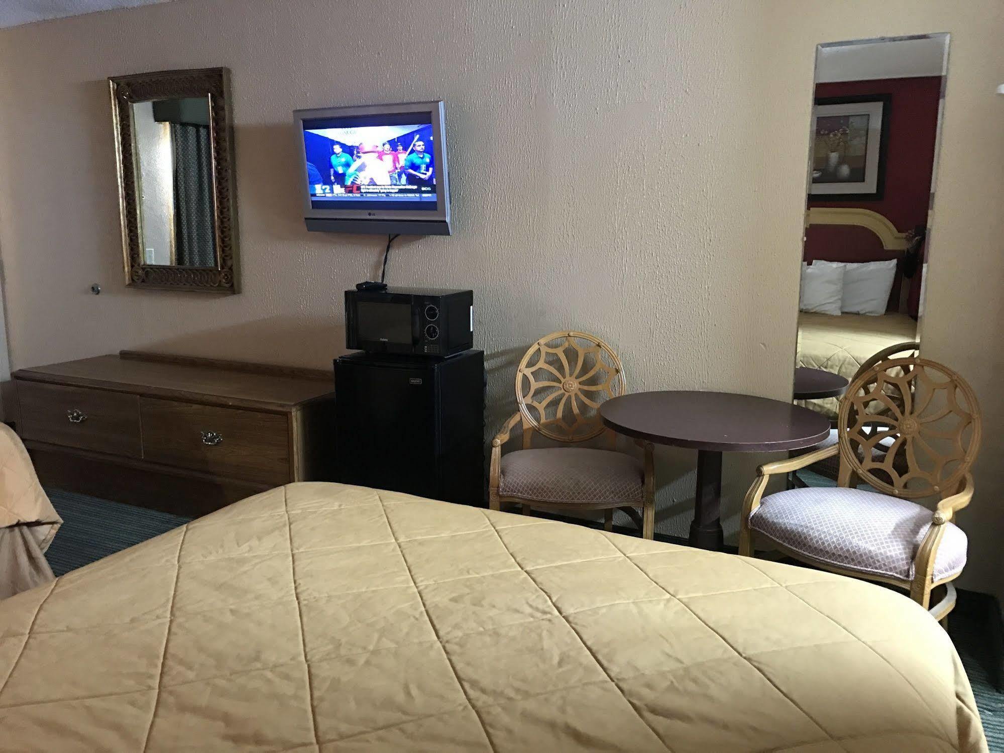 Rodeway Inn Hazlehurst Eksteriør bilde
