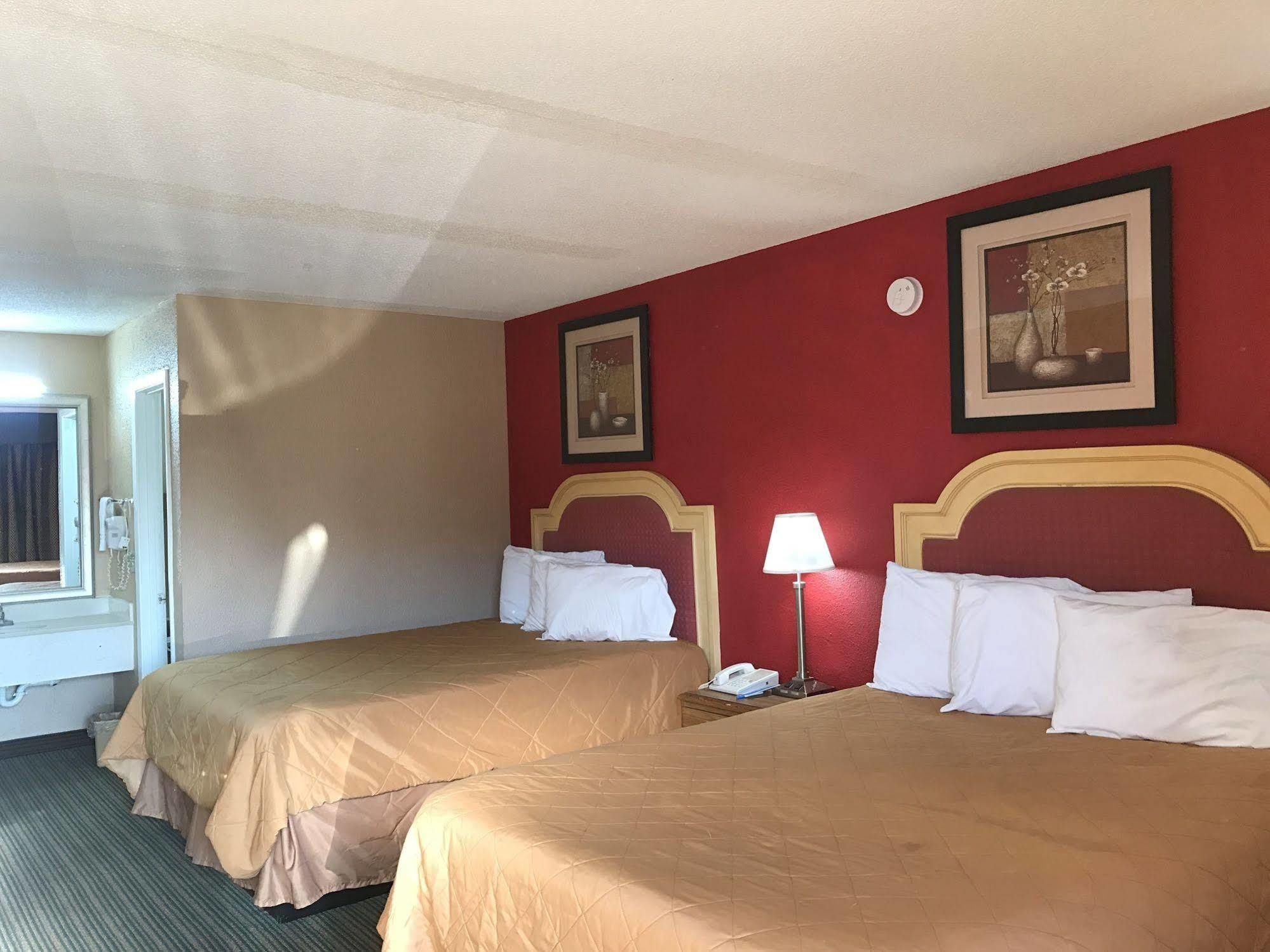 Rodeway Inn Hazlehurst Eksteriør bilde
